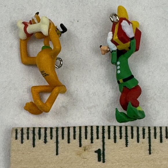 Hallmark 2021 Disney Merry Lil Pluto and Lil Goofy Mini 1" Christmas Ornaments - Picture 9 of 11